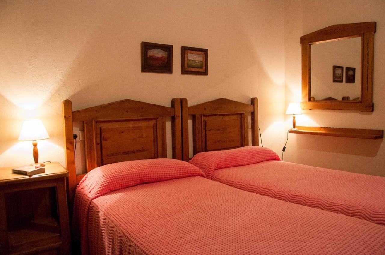 Sisquet Apartaments Erill la Vall Exterior foto